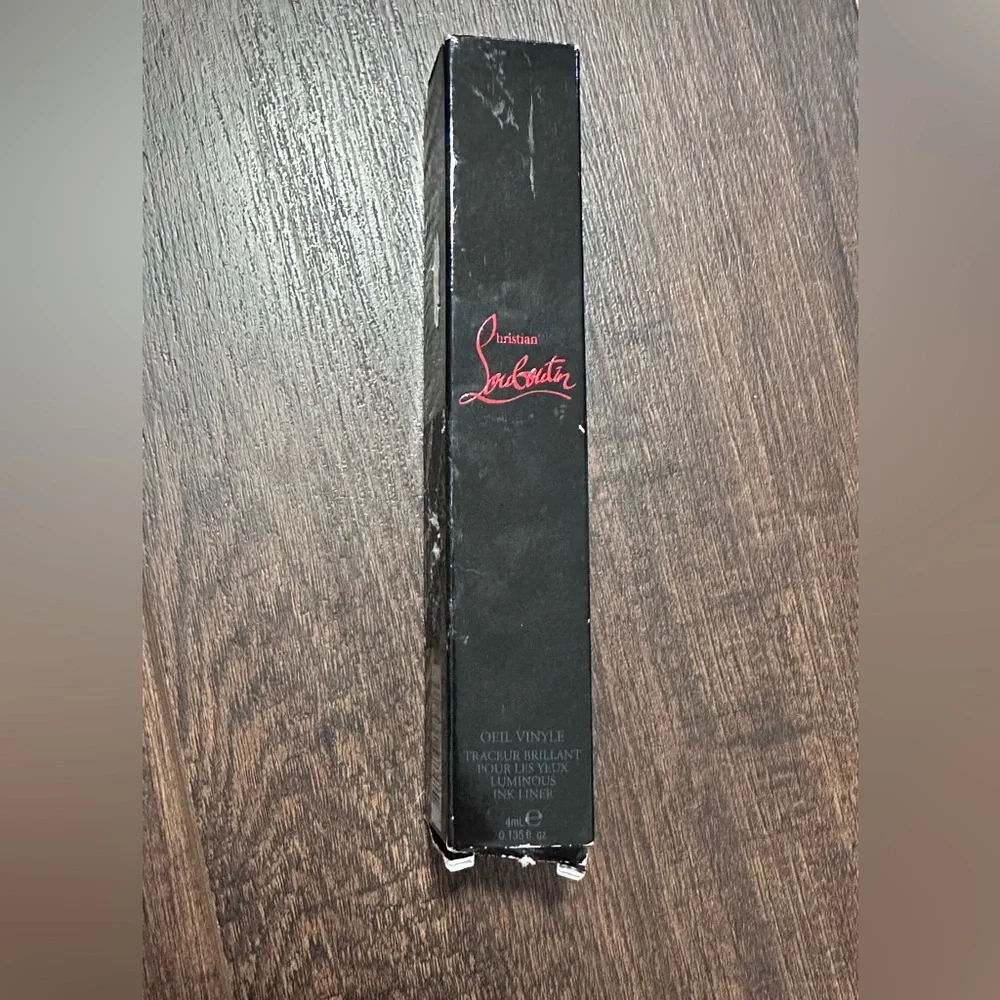 Christian Louboutin Oeil Vinyle Luminous Ink Liner